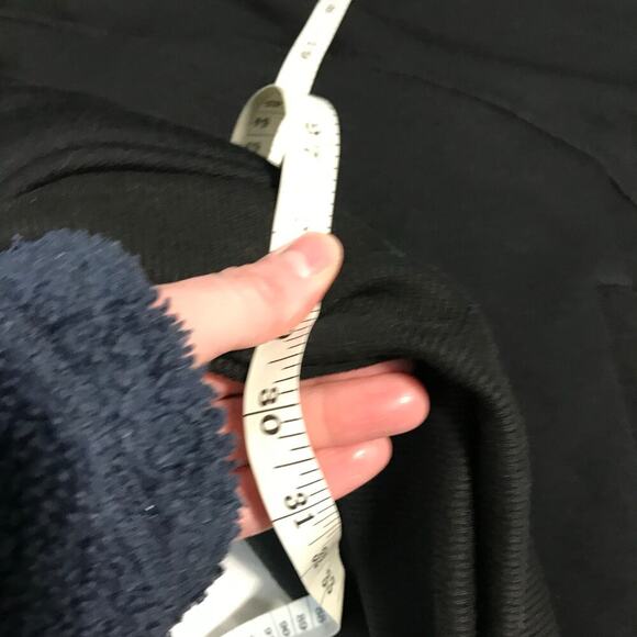 Athleta medium Solstice Reversible Sherpa Hooded Sweatshirt Black 511866. - Picture 6 of 6